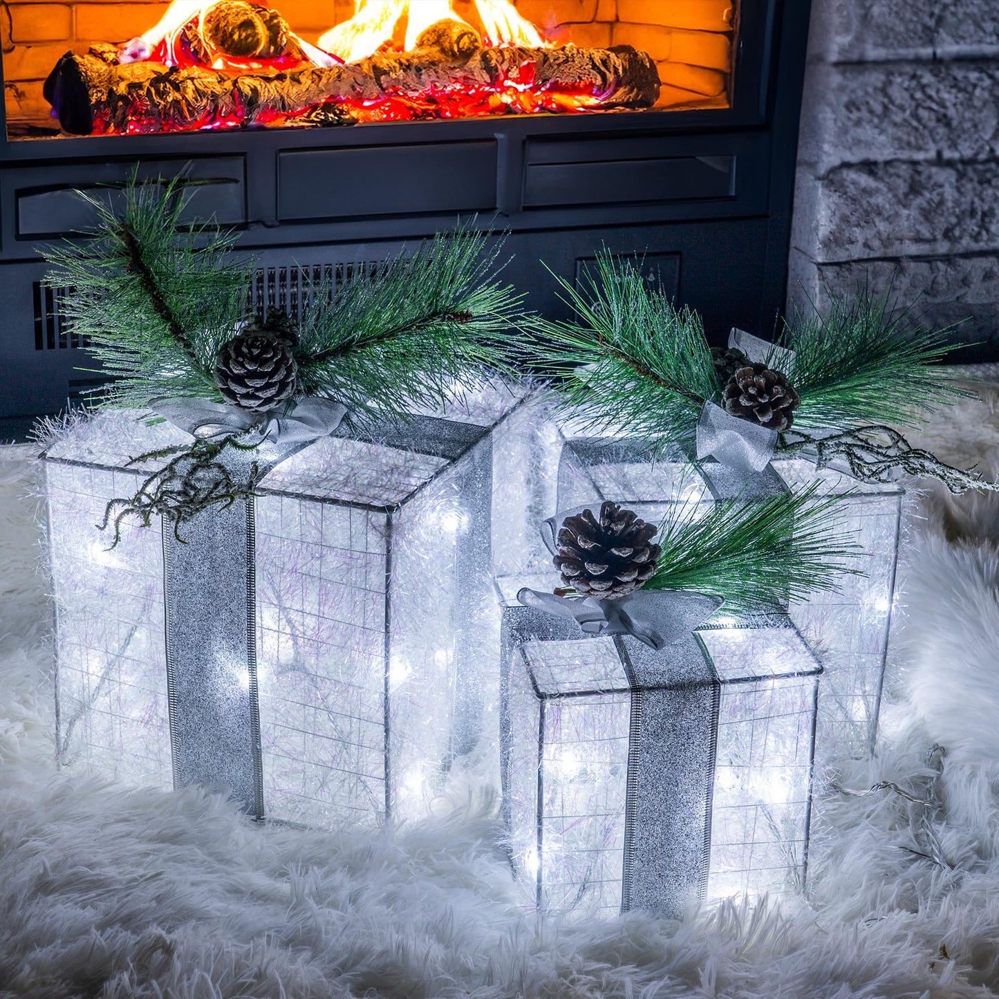 Hourleey Set of 3 Christmas Lighted Gift Boxes, Pre-lit 60 LED Light Up Present Boxes Ornament Outdoor White Tinsel Boxes Decoration for Indoor Christmas Home Yard Lawn Decor
