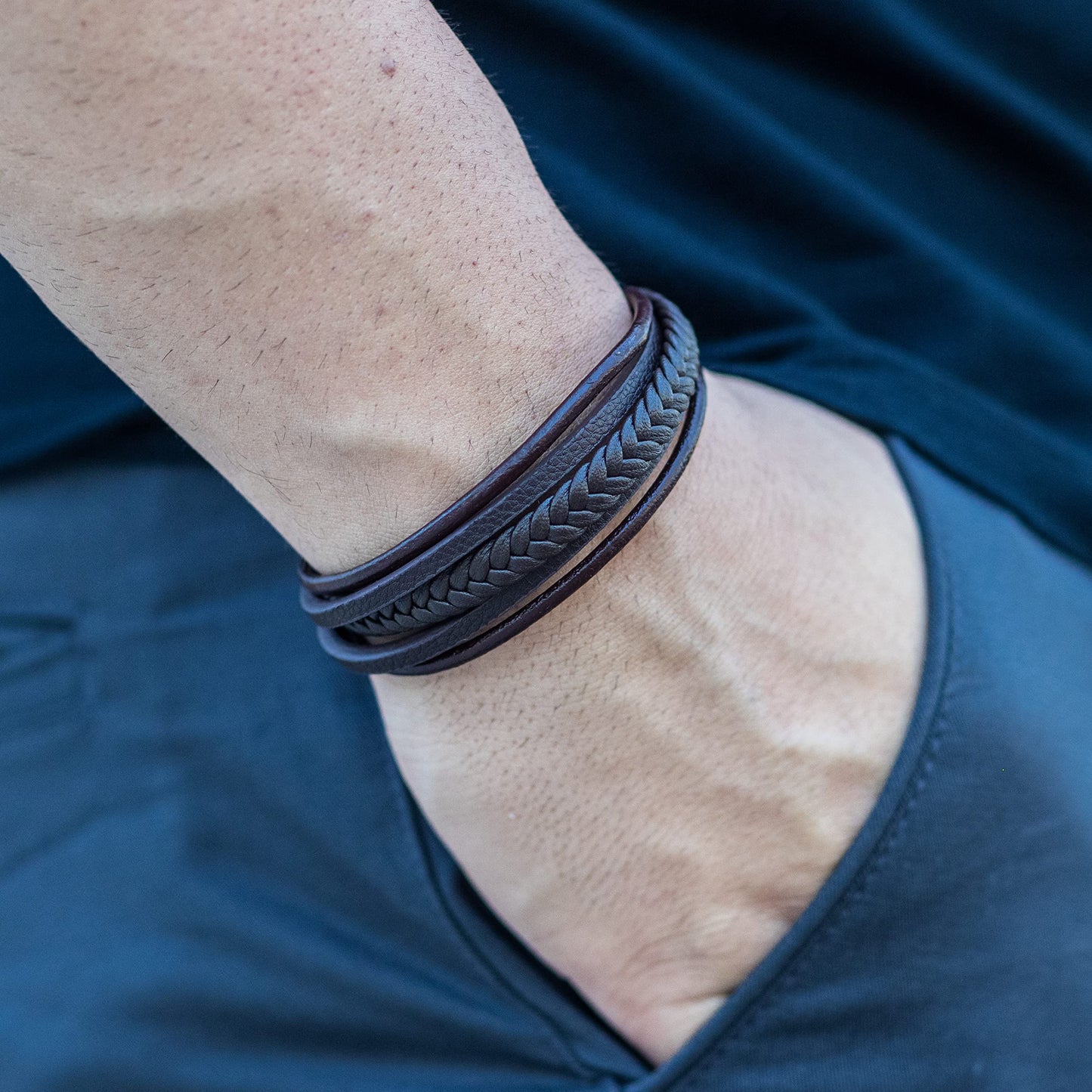 FOLKI Men's Leather Bracelet in Black and Brown - Stainless Steel Magnetic Clasp - Leather Wristband for Men - Jewellery for Men with Premium Box - Best Gift Ideas for Men