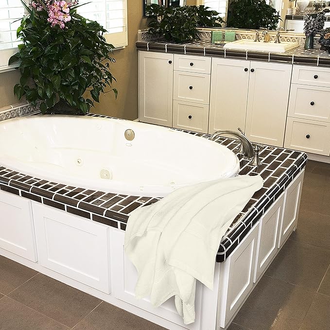 Utopia Towels 4 Pack Premium Bath Towels Set, 27 by 54 Inches, 100% Ring Spun