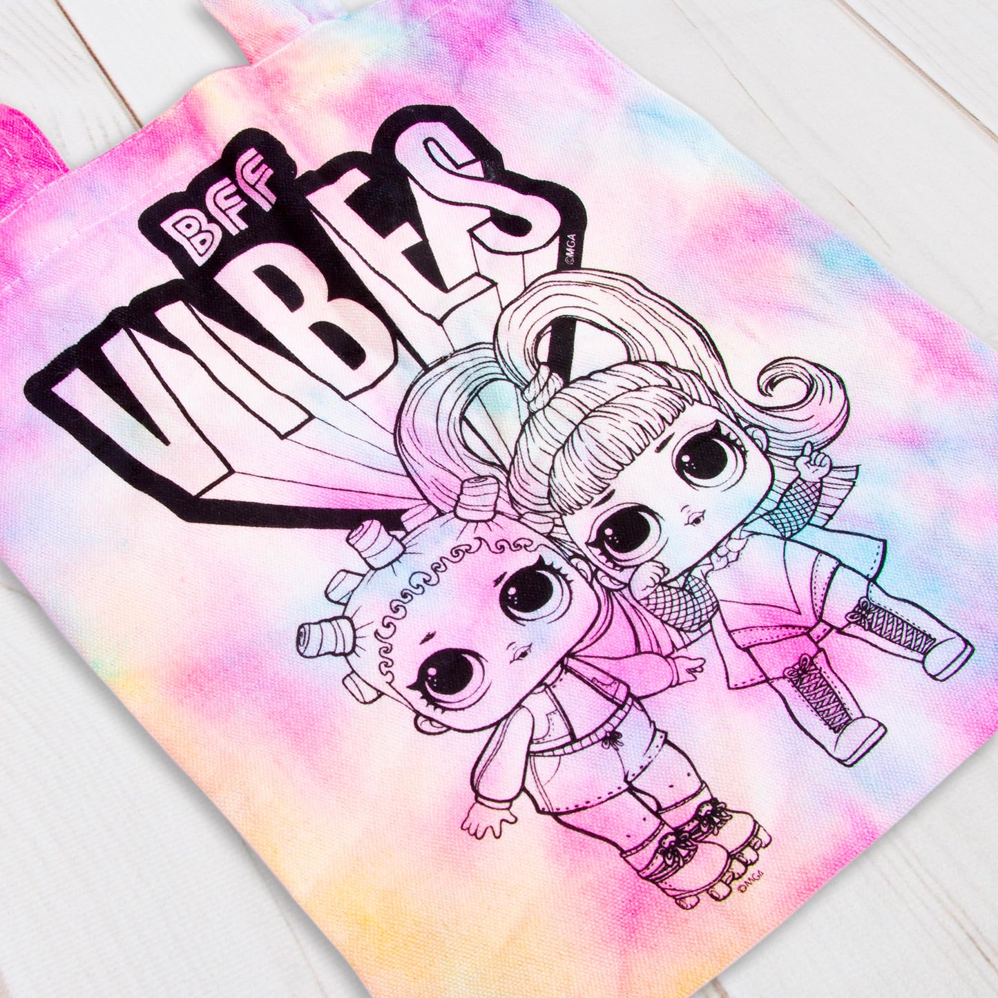 L.O.L. Surprise! Tie Dye Accessories Set - Tie Dye Kit Containing: 1 Tote Bag, 1 Scrunchie, 1 Purse, 1 Head Band and 1 LOL Surprise Gift – Arts and Crafts Gifts for Girls - LOL Toys for Girls