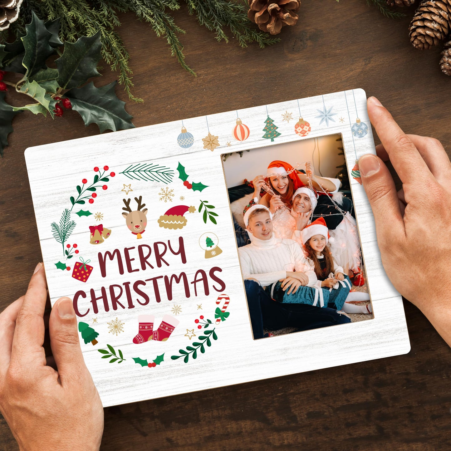 TIRYWT Christmas Picture Frame 4x6, Christmas Reindeer Wooden Photo Frame for Xmas Gifts, Winter Holiday Home and Office Decor, Tabletop or Wall Hanging Display Frame - T03
