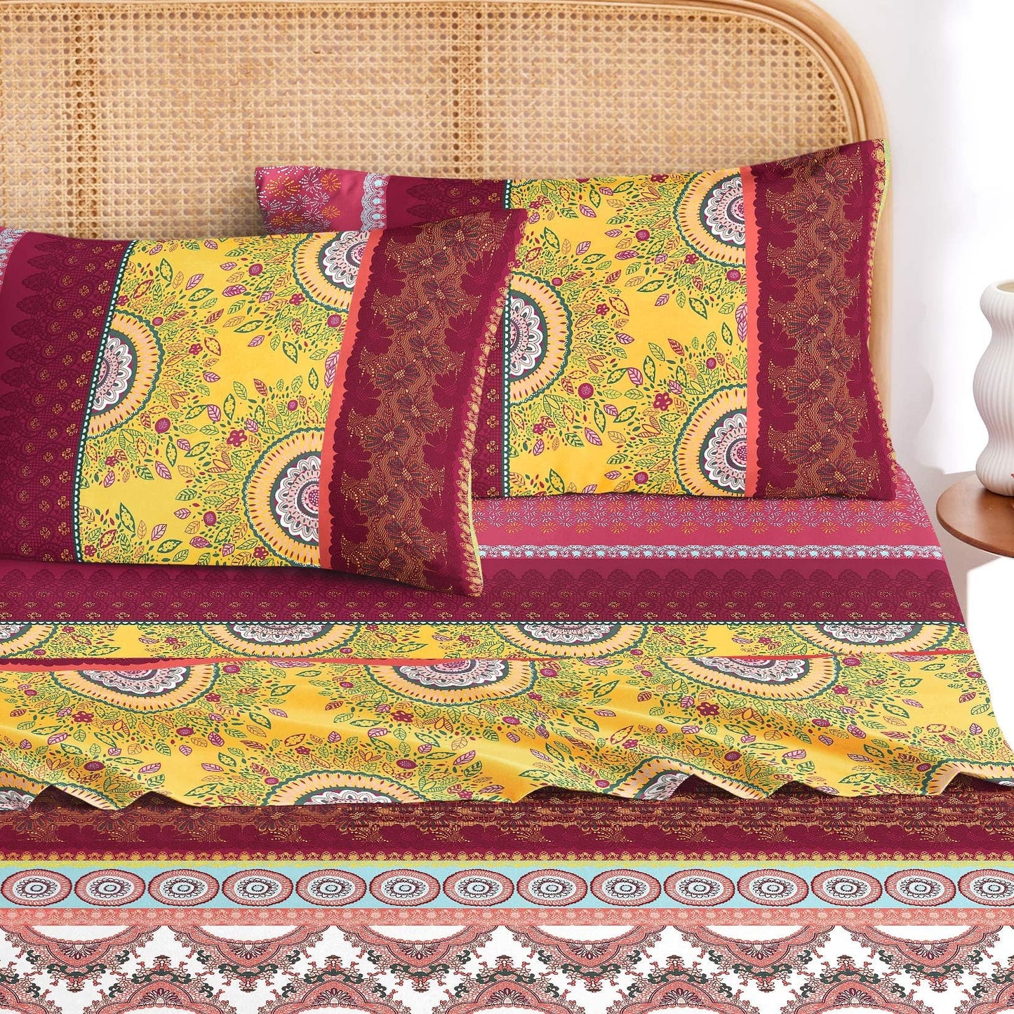 Wake In Cloud - Boho Bed Sheets, 4-Piece Sheet Set, Bohemian Chic Medallion Colorful Hippie Aesthetic Bedding, Deep Pocket, Burgundy, Queen Size