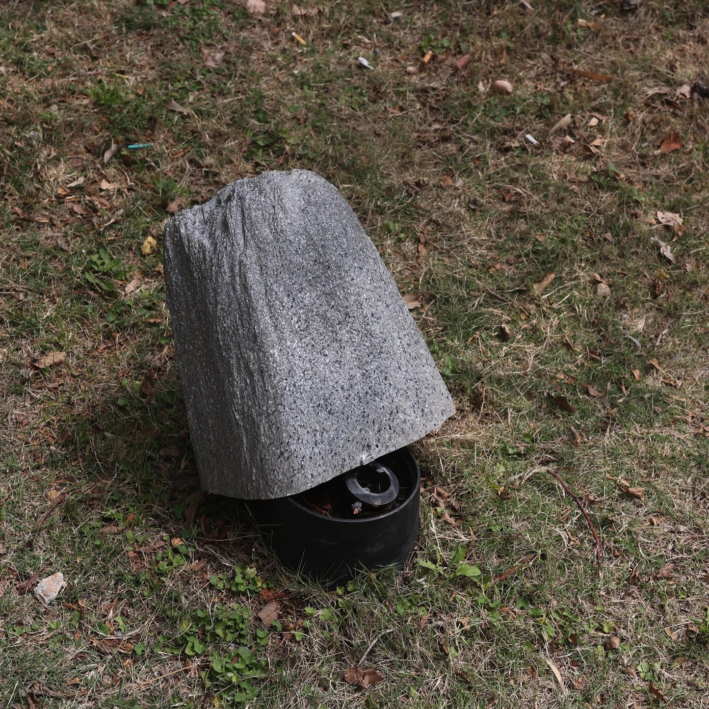Outdoor Fake Rock Cover, Fiberglass Faux Stone for Landscaping,H:12.1"xL:11.7"xW:9.2", Decorative Well Pump & Gas Meter Cover, Grey Resin Rock Design