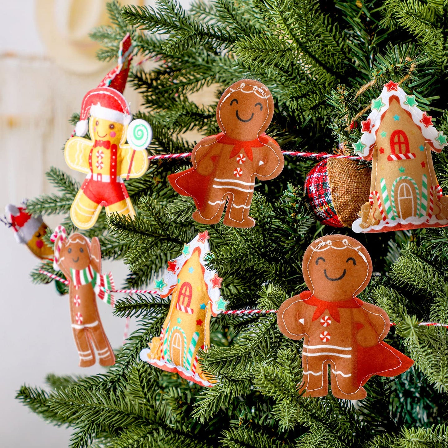 Generic 8.8 ft Gingerbread Christmas Garland Cute Gingerbread Men Christmas Tree Garland Felt Hanging House Xmas Home Bunting Banner for Tree Ornaments Party Holiday Wall Decor