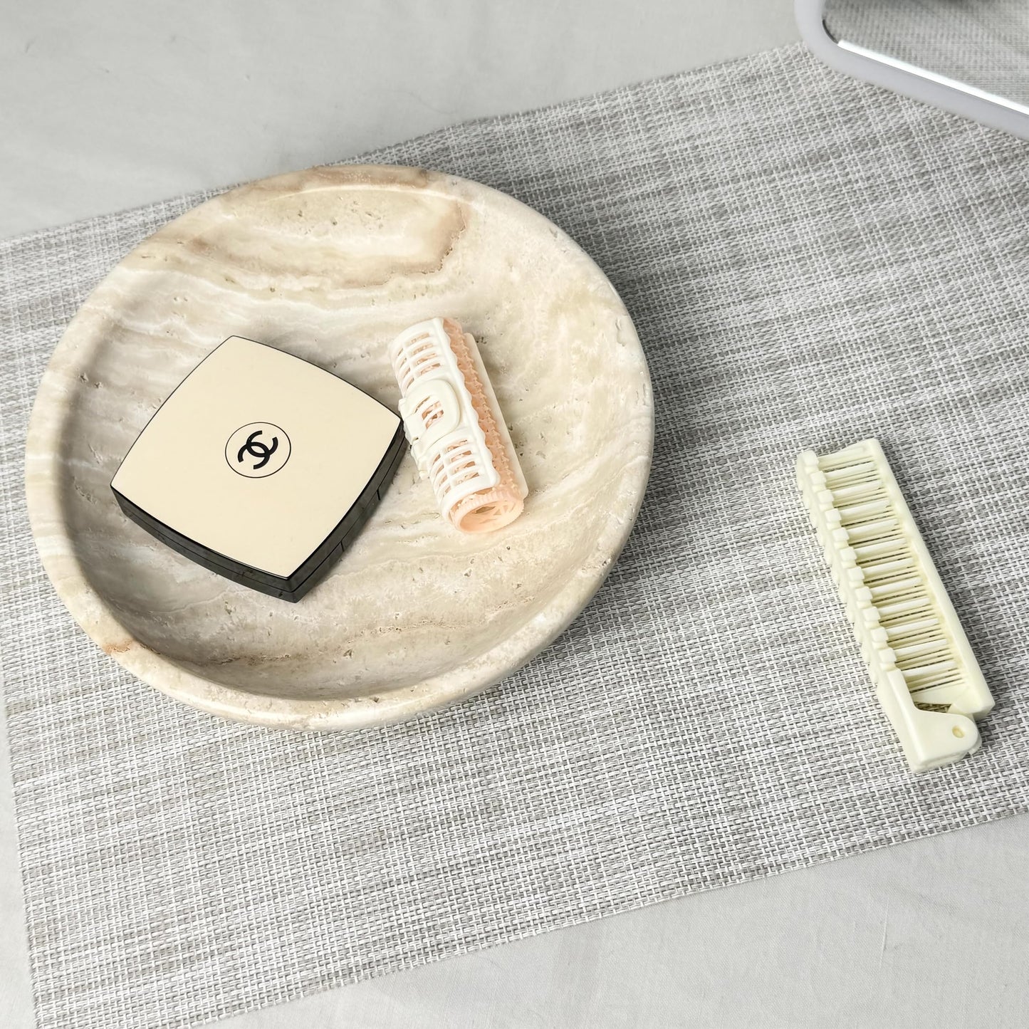 Hqlmzd Travertine Decorative Bowls for Home Decor, Keys Bowl for Entryway Table Modern Home Decor (White)