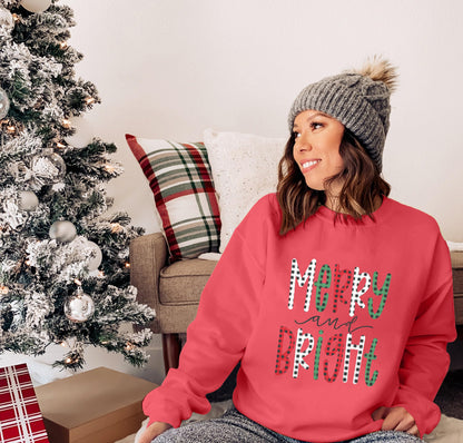 Christmas Sweatshirt Women Merry And Bright Christmas Pullover Shirt Novelty Chenille Patch Xmas Gift Holiday Top Pink