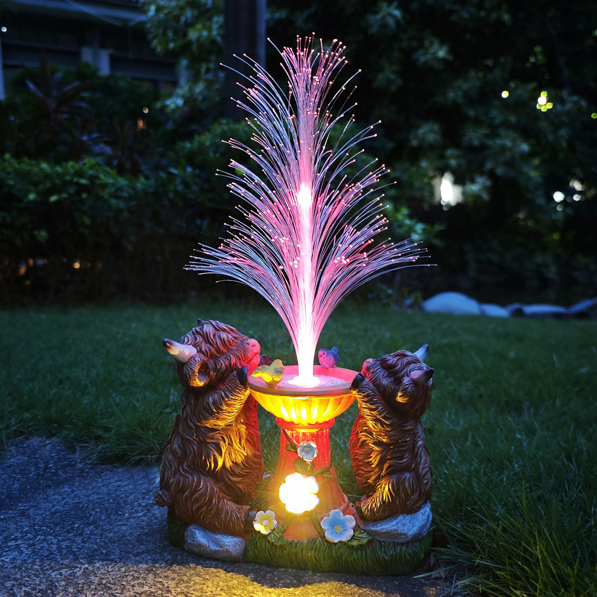 RCTTICUU Solar Highland Cow Garden Decor -Resin Highland Cows Figurines Lights and Colour Changing Optical Fiber with Solar LED Lights,Outdoor Statues Decoration for Patio Yard Lawn