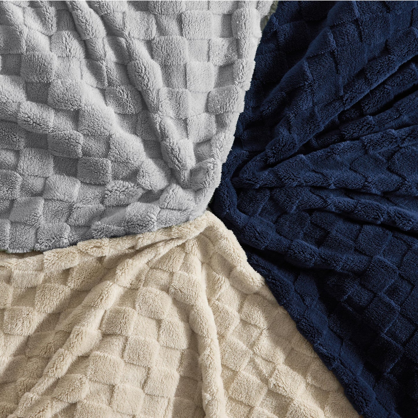 Bedsure Fleece Throw Blanket for Sofa - Soft Cosy Checkered Blankets for Women and Girls, Fluffy Warm Single Throw for Bed, Grey, 127x152 cm