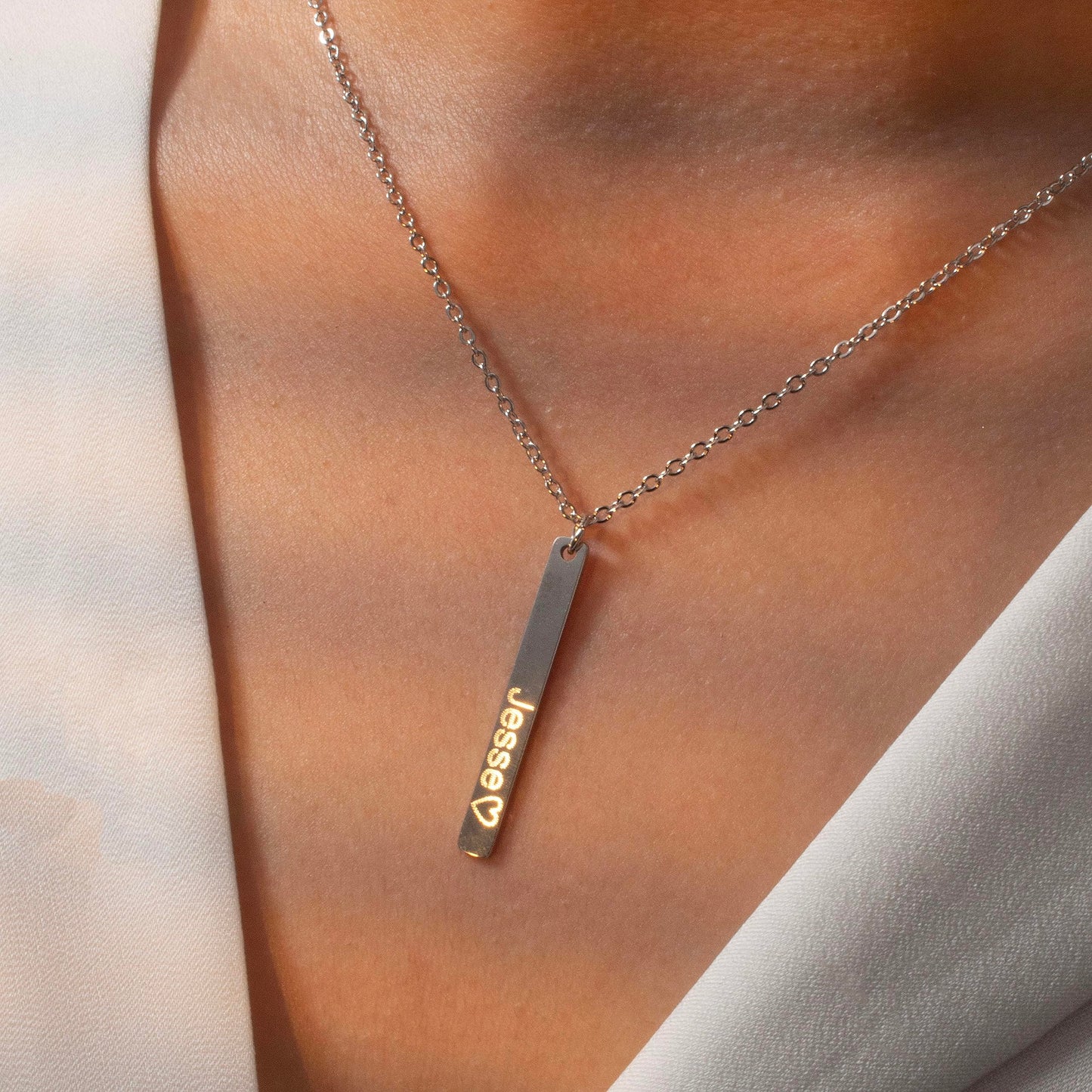 Petite Boutique Vertical Name Necklace for Women Personalized Vertical Name Necklace Customized Jewelry Custom Name Necklace for Men Girls Name Necklace Personalized Vertical Necklace Gift