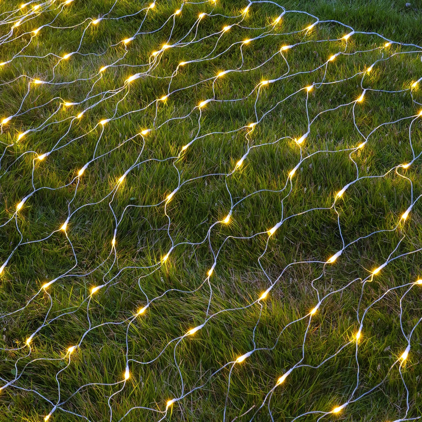 Christmas Lights Outdoor, 200 LED 9.8 FT x 6.6 FT Waterproof Christmas Net Lights Outdoor Plug in with 8 Modes, Clear Wire Mesh Light Decorations for Xmas Indoor Tree Bush Yard Home Decor, Warm White