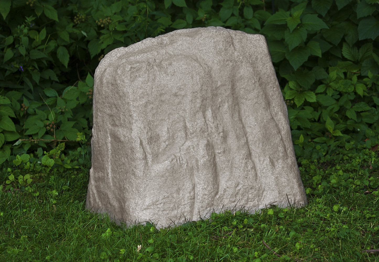 Emsco Group 2180 3 Piece Set-S/M/L-Sandstone Landscape Rock