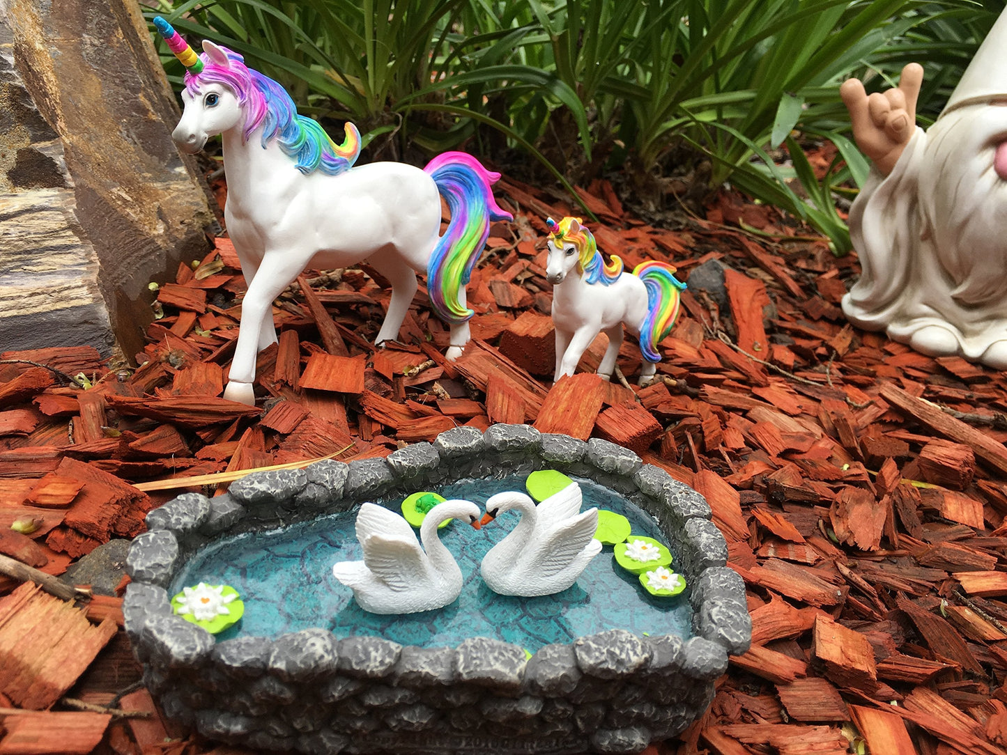 GlitZGlam Miniature Swan Pond - Love is in the Air! A Miniature Swan Pond for Miniature Fairy Garden and Miniature Garden Accessories