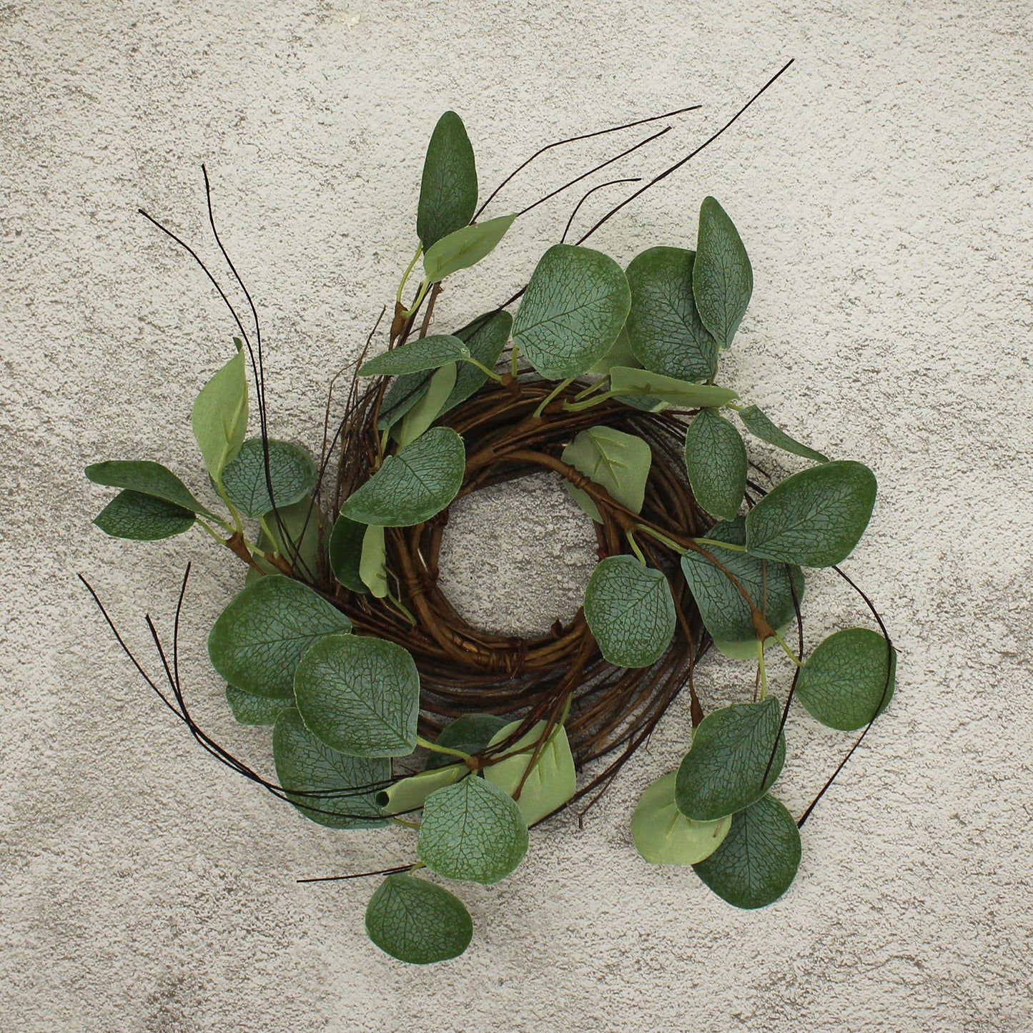 CVHOMEDECO. Rustic Country Artificial Eucalyptus Leaves and Twig Wreath, Year Round Full Green Wreath for Indoor or Outdoor Display, 9-Inch