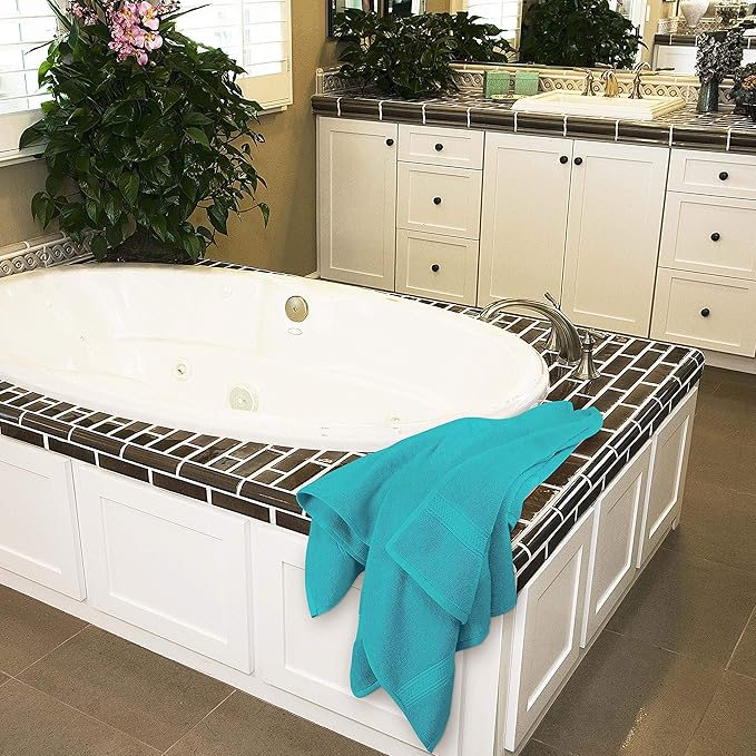 Utopia Towels 4 Pack Premium Bath Towels Set, 27 by 54 Inches, 100% Ring Spun
