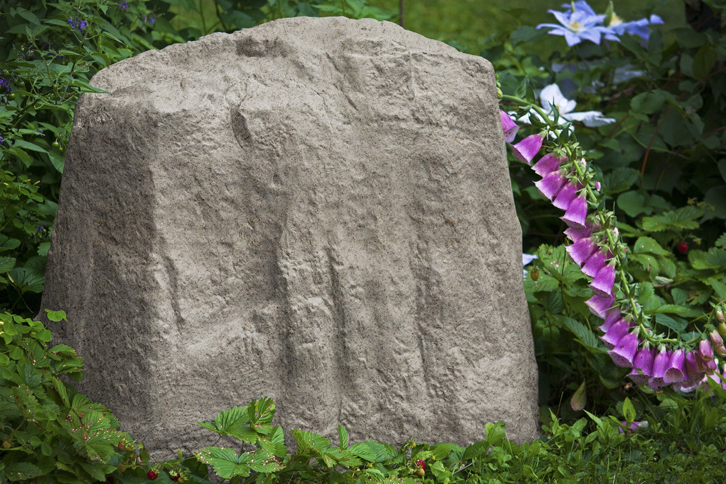 Emsco Landscape Rock Bundle - Large and Small Sandstone Rocks