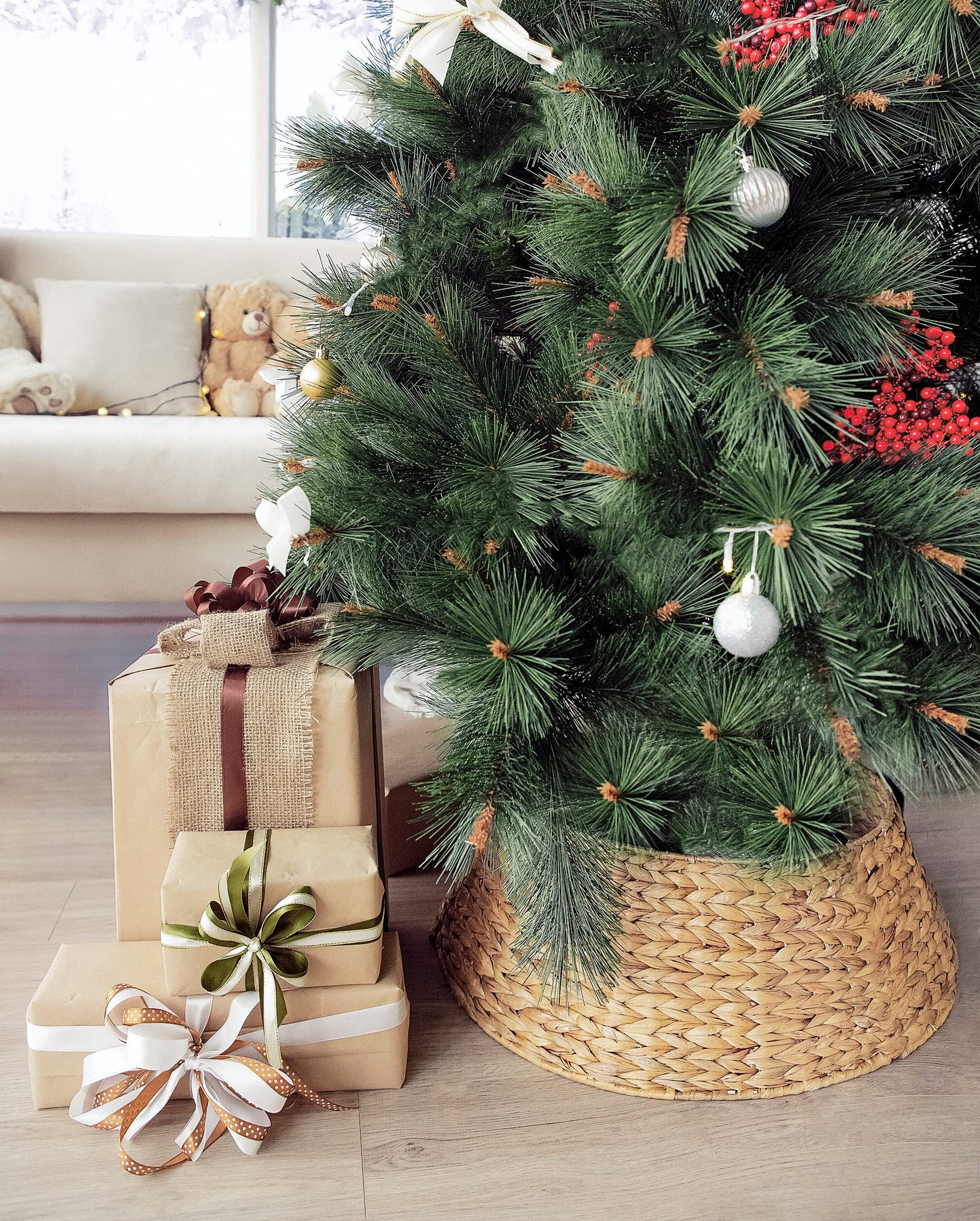 Christmas Tree Collar Woven Seagrass 24" – Rustic Handwoven Holiday Tree Base Cover, Durable & Stylish Alternative to Tree Skirts, Fits Most Tree Stands