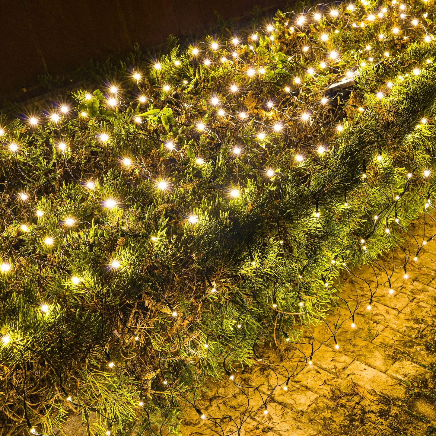 Dazzle Bright Christmas 200 LED Net Lights, 9.8FT x 6.6FT Green Wire Connectable Mesh Lights with 8 Modes, Christmas String Lights for Xmas Indoor Outdoor Garden Party Decorations (Warm White)