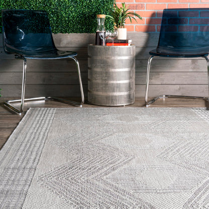 Nuloom Ranya Light Grey/Ivory, 8' Round, Tribal Geometric, Soft and Cozy, High Traffic, Stain Resistant, Easy Clean, Durable Area Rug for Indoor/Outdoor Patio, Deck, Porch, Garden, Courtyard