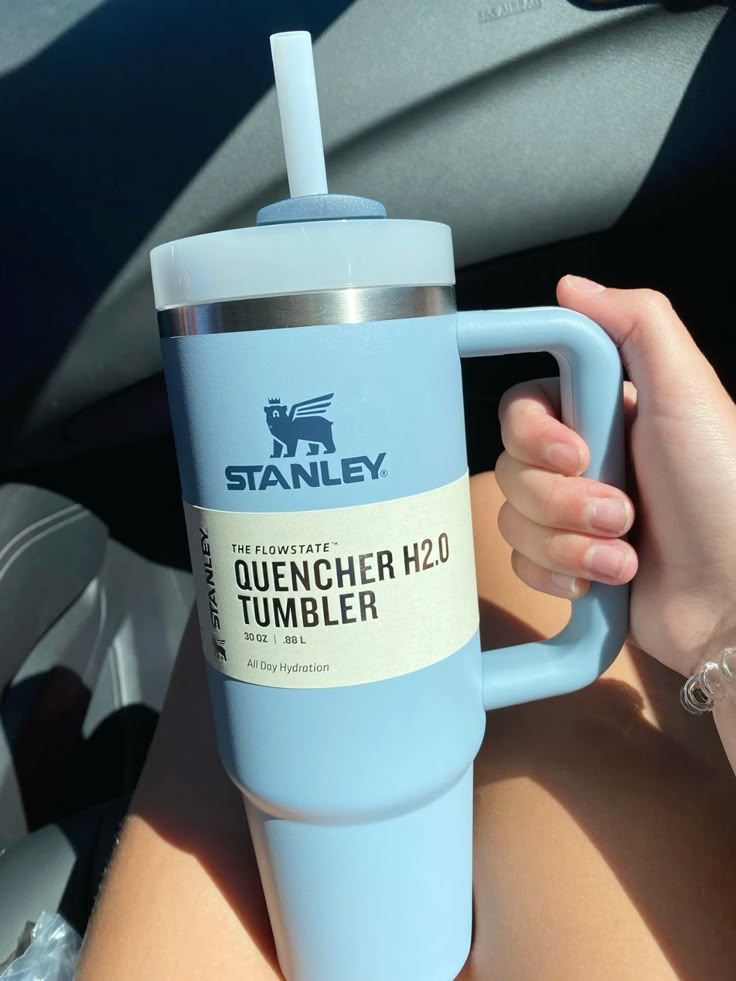 Stanley Quencher H2.0 40oz Tumbler – Pool Blue